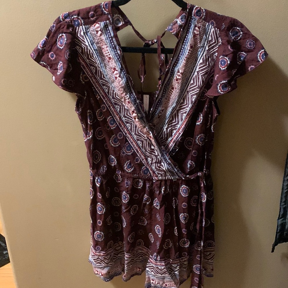 Womens short sleeve romper with tie on waist & in back